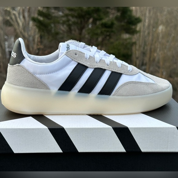 Adidas Barreda Decode Low Casual Sneaker Womens 8.5 Youth GS 7Y Unisex NEW - Picture 2 of 9